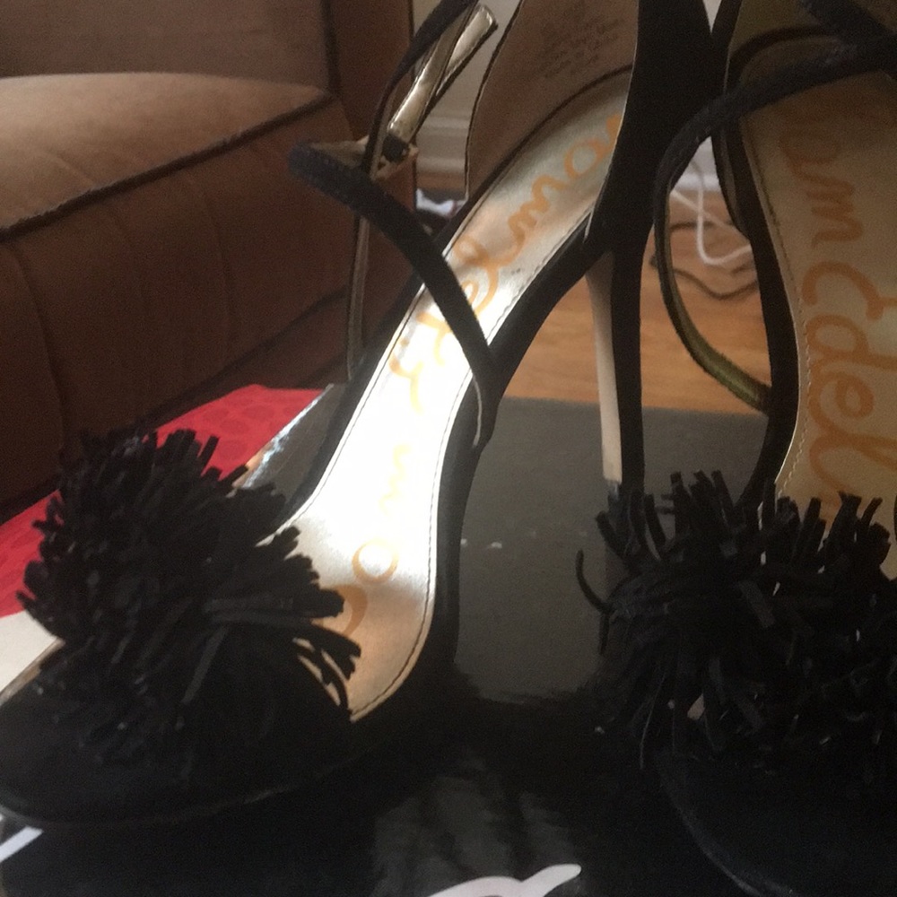 Sold Out Sam Edelman Aisha Black Suede Heel - Picture 2 of 4